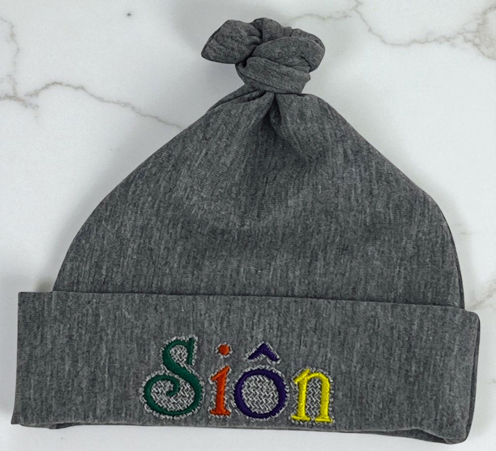 BRO-119 Embroidered newborn baby cap with personalised name