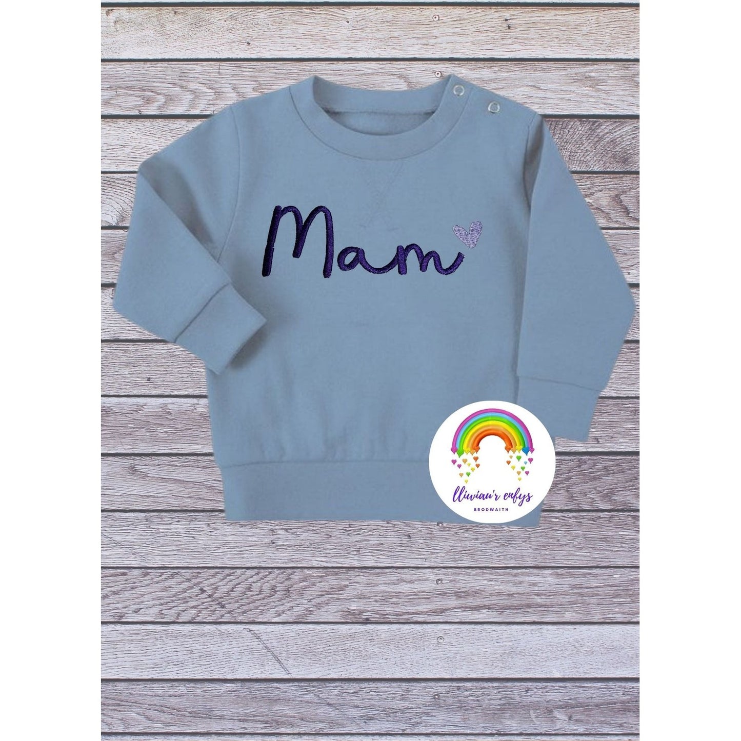 BRO-065 sweatshirt with "mam" & small heart embroidered for infant  